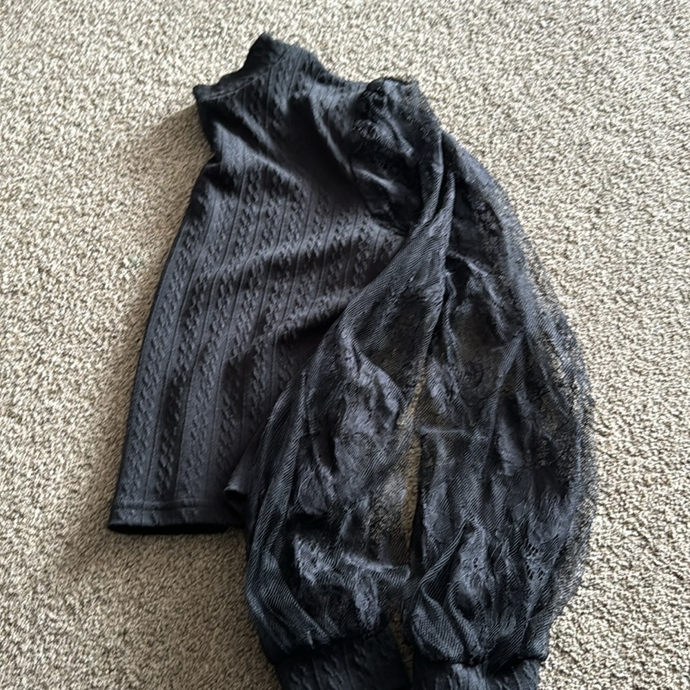 🌴SHEIN BLACK LACE BLOUSE 🌴 - Picture 5 of 5